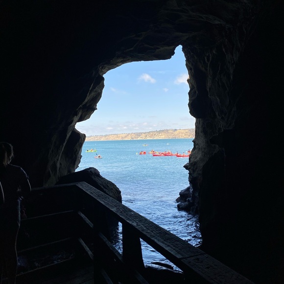 Meet your Posher, Daniela - Picture 1 of 1